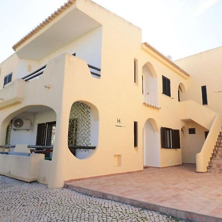 Lovelystay - Cozy 1Br Flat In Alvor With Ac And Balcony Eksteriør billede