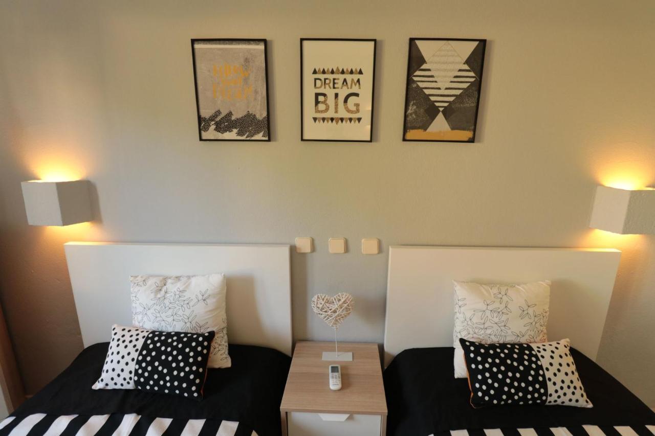 Lovelystay - Cozy 1Br Flat In Alvor With Ac And Balcony Eksteriør billede