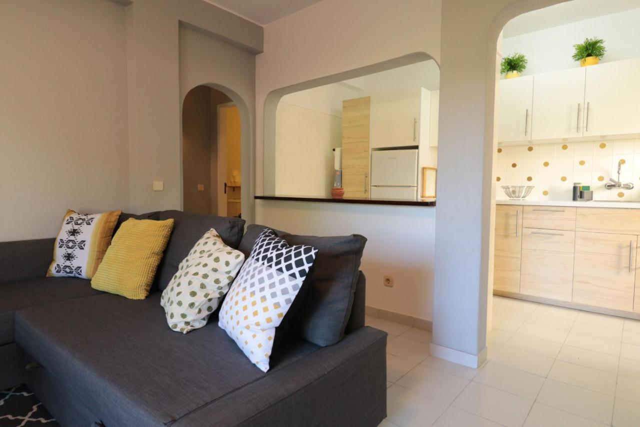 Lovelystay - Cozy 1Br Flat In Alvor With Ac And Balcony Eksteriør billede
