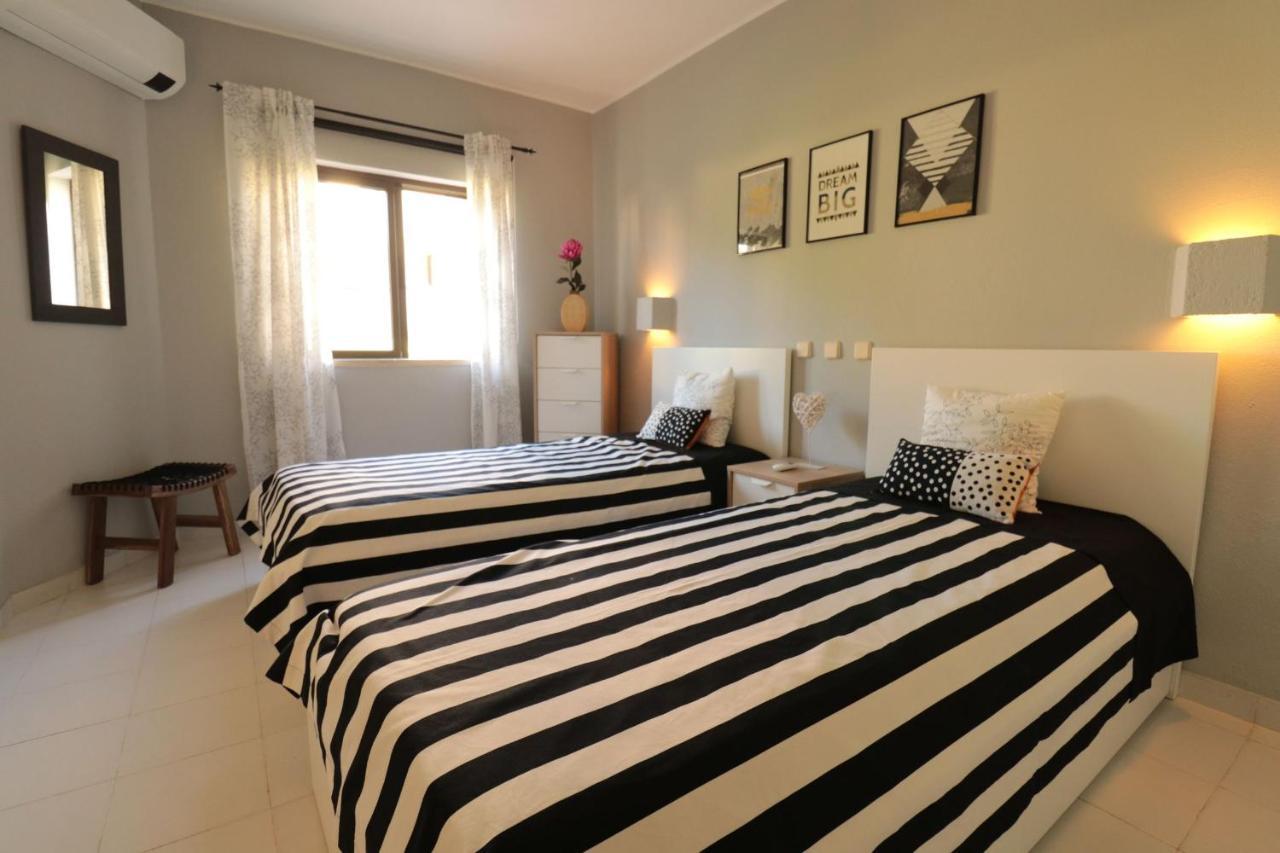 Lovelystay - Cozy 1Br Flat In Alvor With Ac And Balcony Eksteriør billede